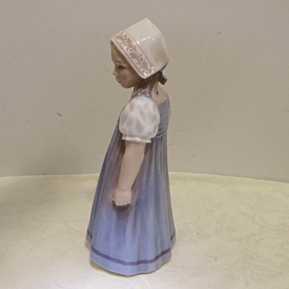 DAHL JENSEN COPENHAGEN DENMARK GIRL HANNE #1219 FIGURINE 8.25" - Picture 6 of 10